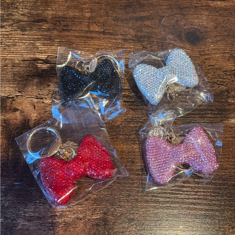 1 NIP Sparkling Bow Keychain - Black, Red, White